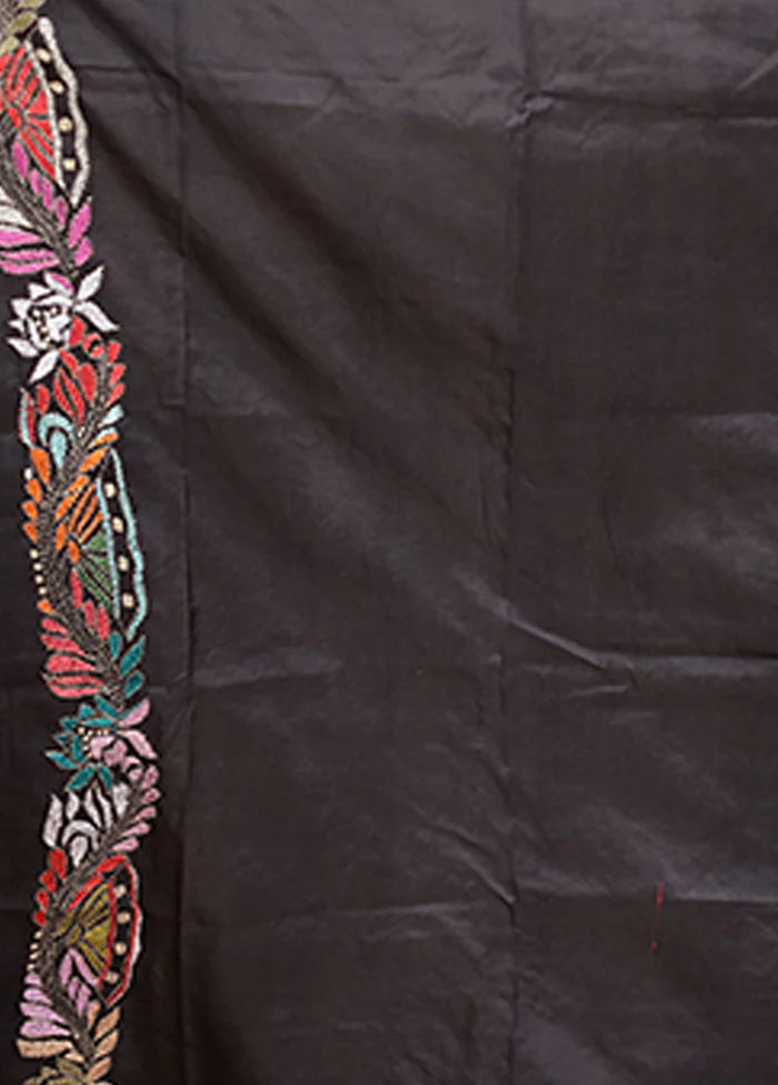 Black Handloom Kantha Stitch Pure Silk Saree With Blouse Piece - Image 5
