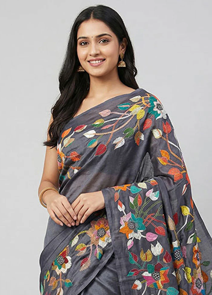Black Handloom Kantha Stitch Pure Silk Saree With Blouse Piece - Image 2