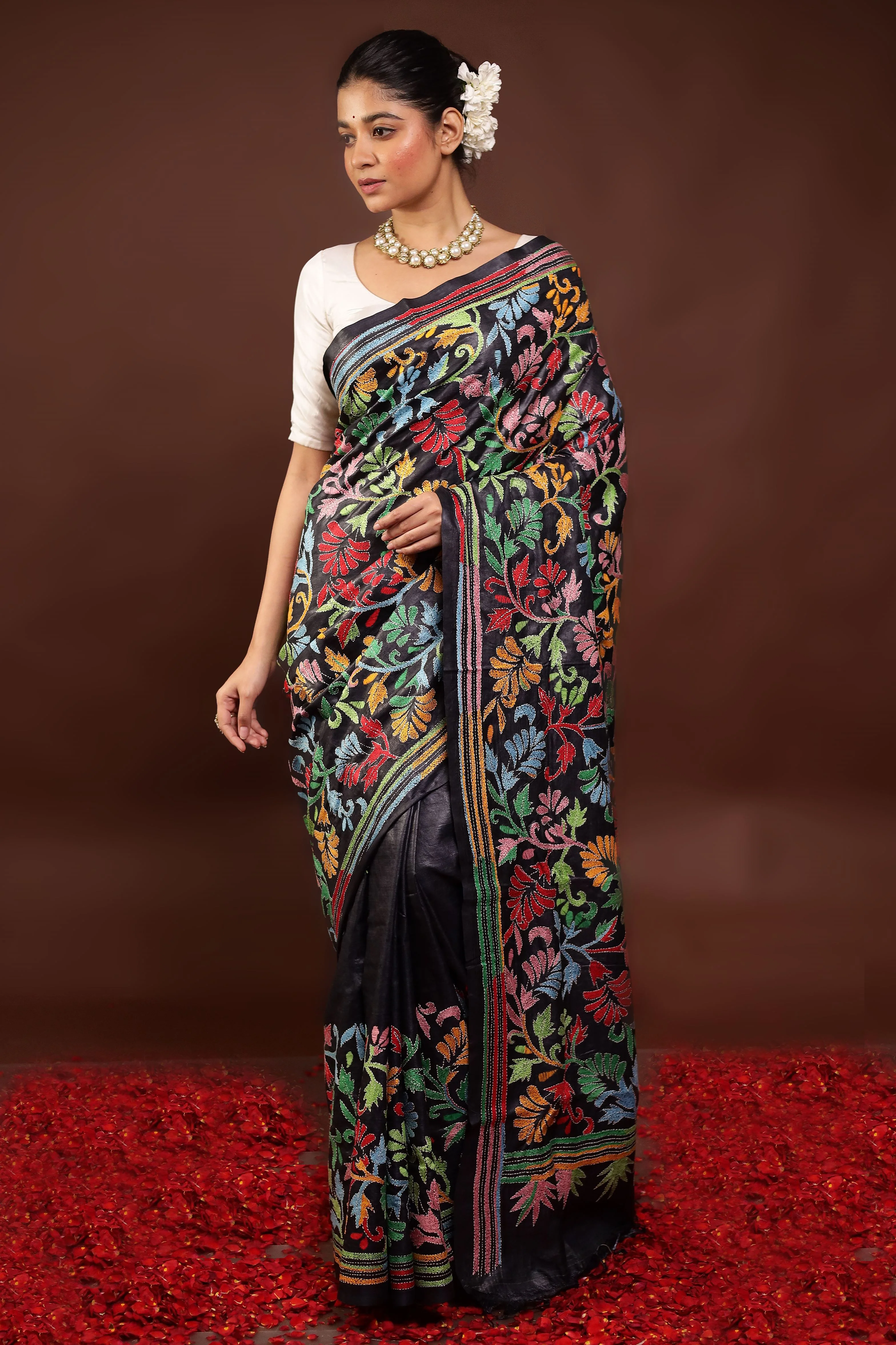 Black Handloom Kantha Stitch Pure Silk Saree With Blouse Piece - Image 3