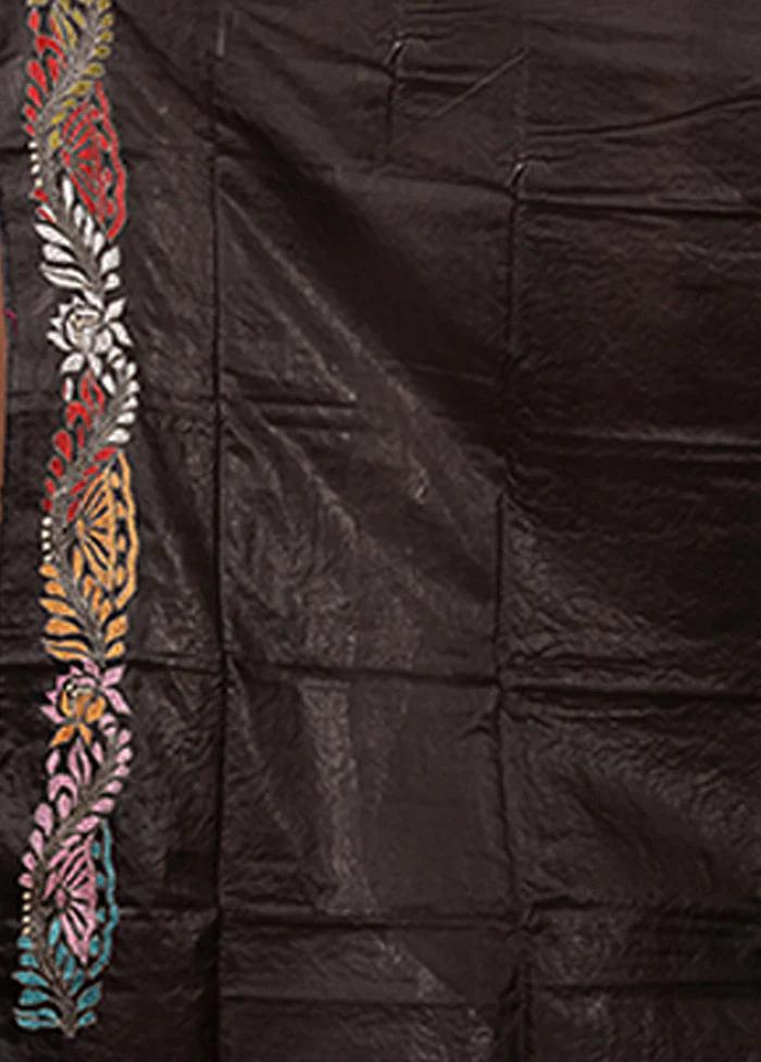 Black Handloom Kantha Stitch Pure Silk Saree With Blouse Piece - Image 5