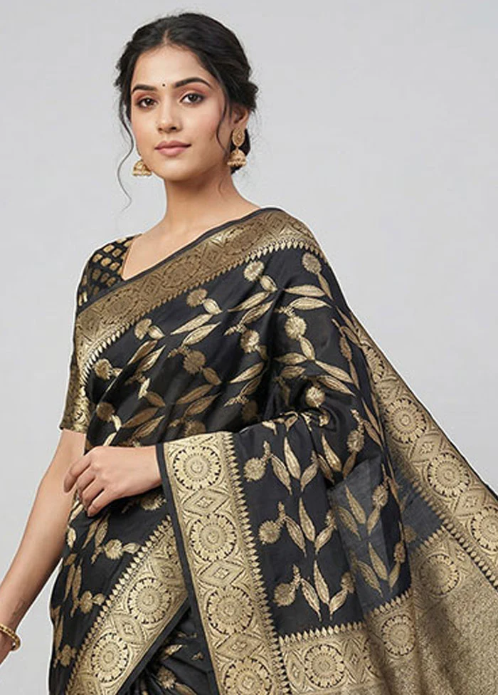 Black Handloom Katan Pure Silk Saree With Blouse Piece - Image 2