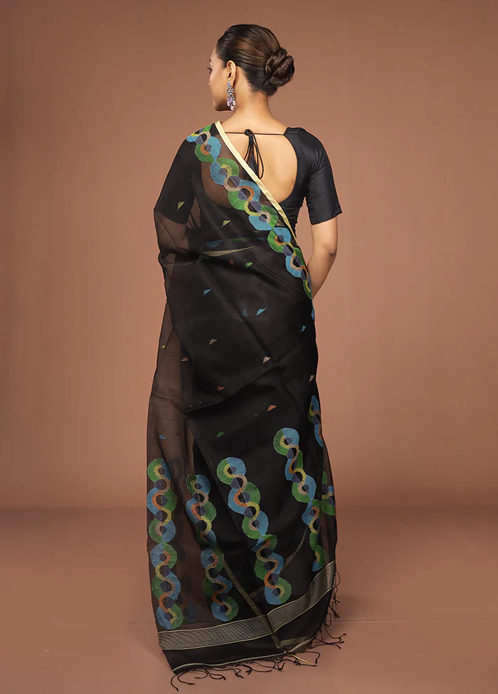 Black Handloom Matka Pure Silk Saree With Blouse Piece - Image 3