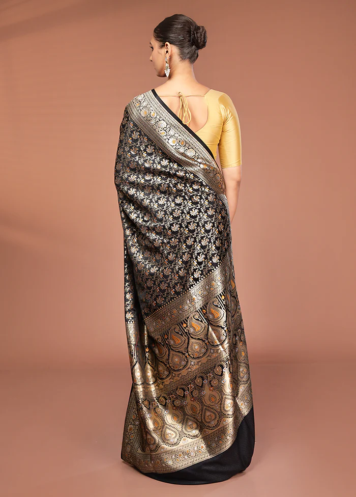 Black Handloom Tanchoi Pure Silk Saree With Blouse Piece - Image 3