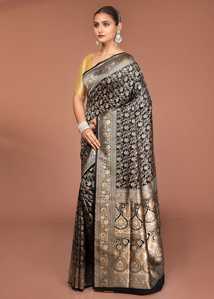 Black Handloom Tanchoi Pure Silk Saree With Blouse Piece - Image 4