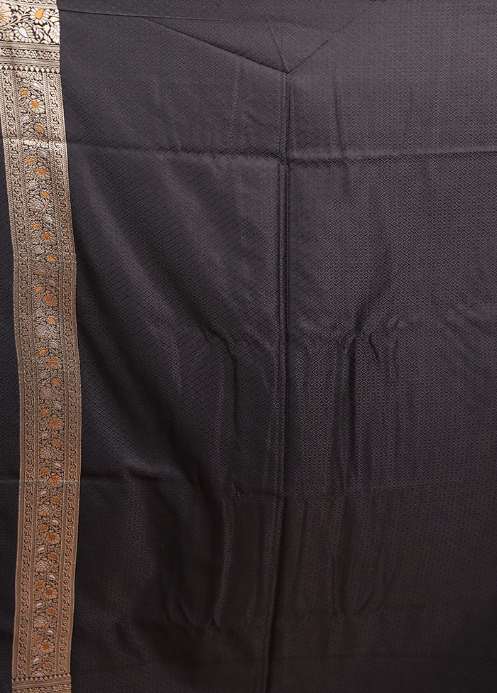 Black Handloom Tanchoi Pure Silk Saree With Blouse Piece - Image 5