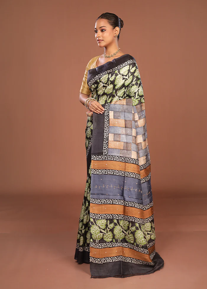 Black Handloom Tussar Pure Silk Saree With Blouse Piece - Image 4