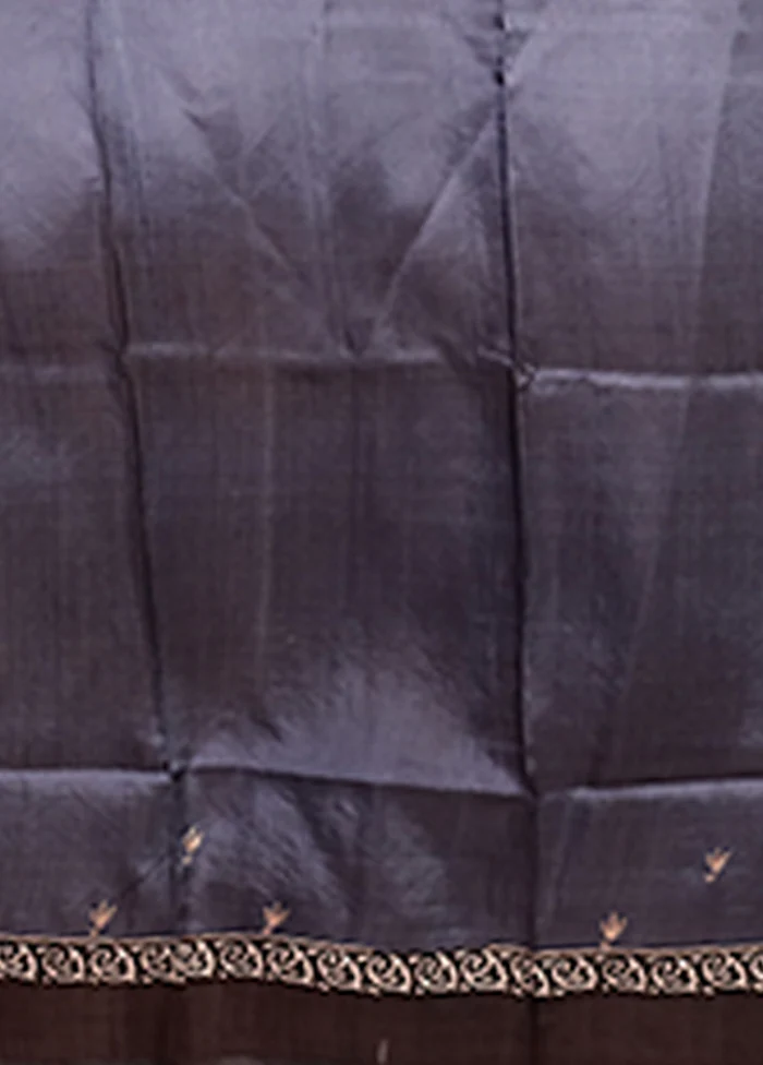 Black Handloom Tussar Pure Silk Saree With Blouse Piece - Image 5