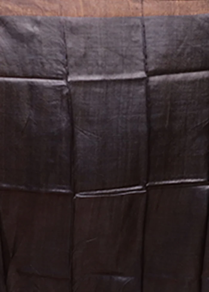 Black Handloom Tussar Pure Silk Saree With Blouse Piece - Image 5
