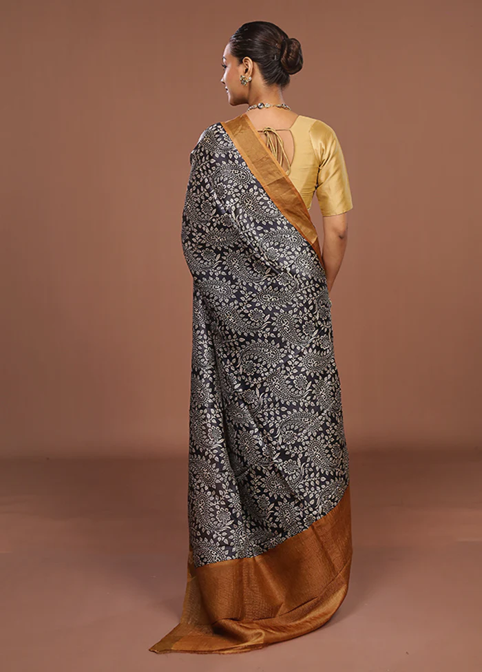 Black Handloom Tussar Pure Silk Saree With Blouse Piece - Image 3