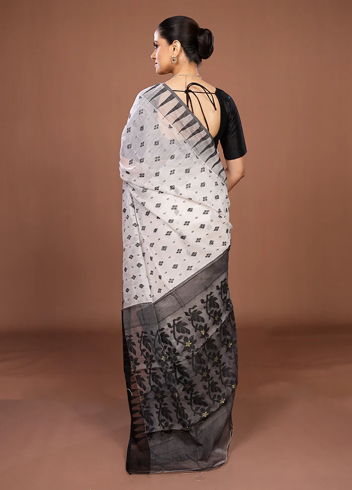 Black Jamdani Cotton Saree Without Blouse Piece - Image 3