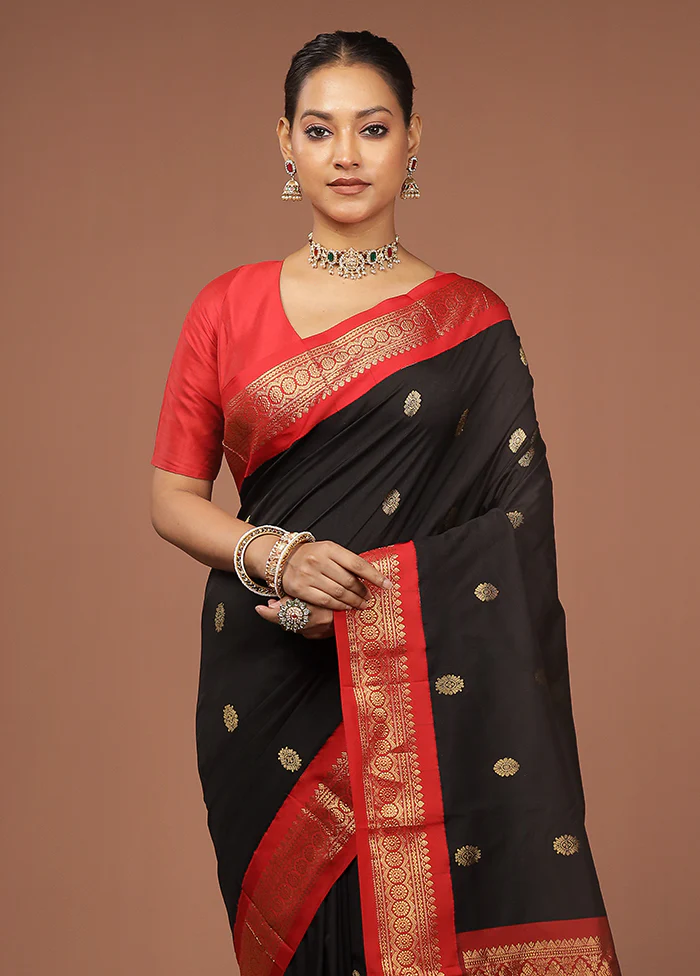 Black Kanjivaram Silk Saree With Blouse Piece