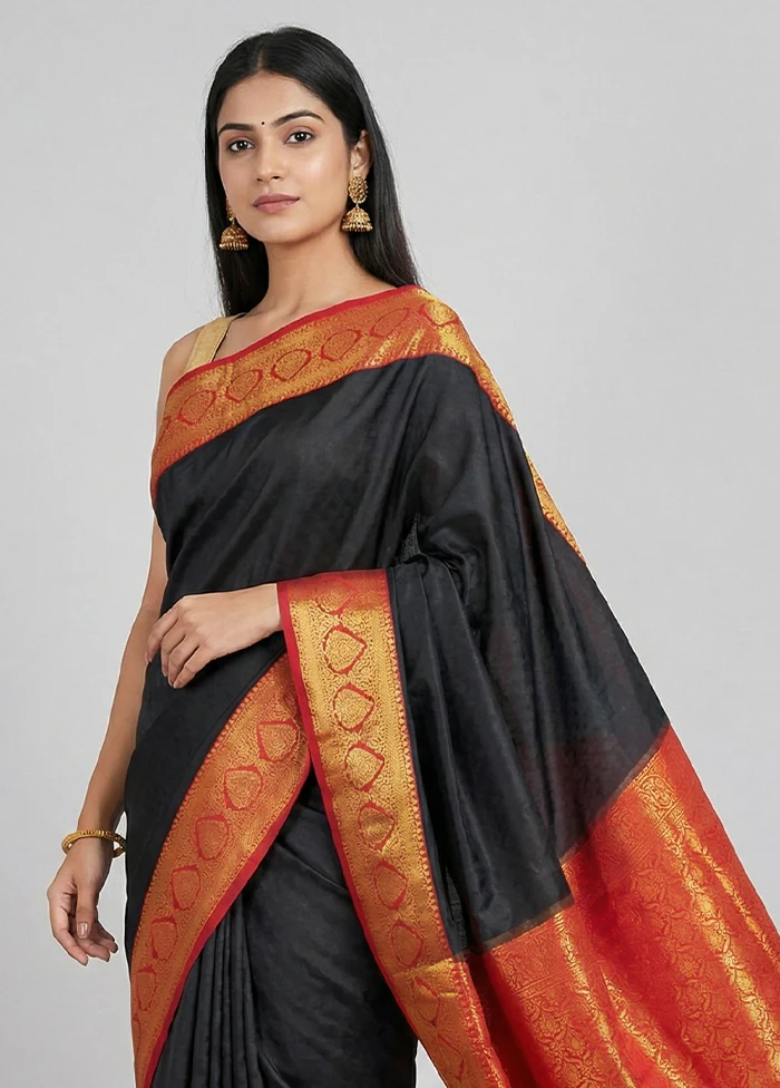 Black Kanjivaram Silk Saree With Blouse Piece - Image 2