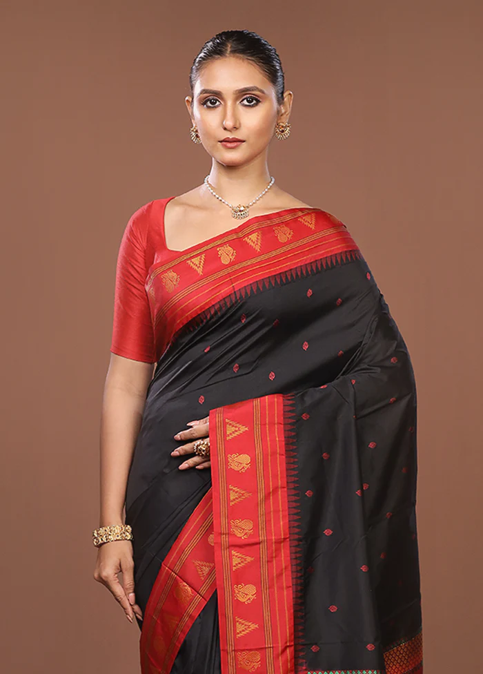 Black Kanjivaram Silk Saree With Blouse Piece