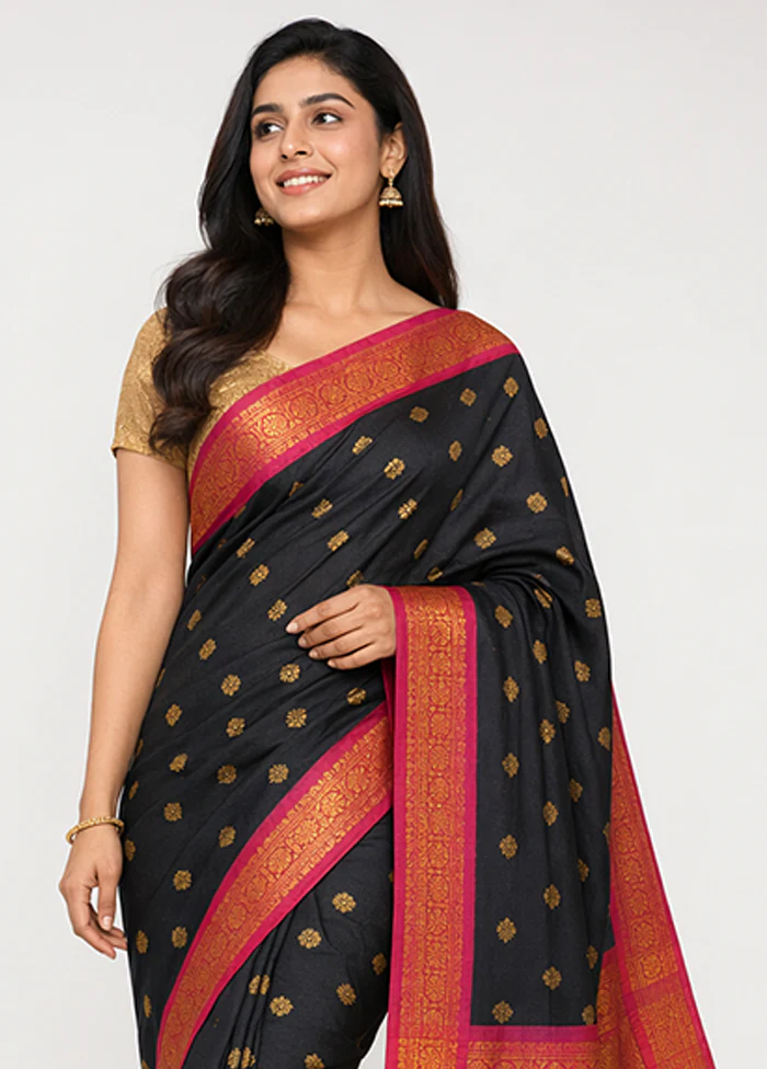 Black Kanjivaram Silk Saree With Blouse Piece - Image 2