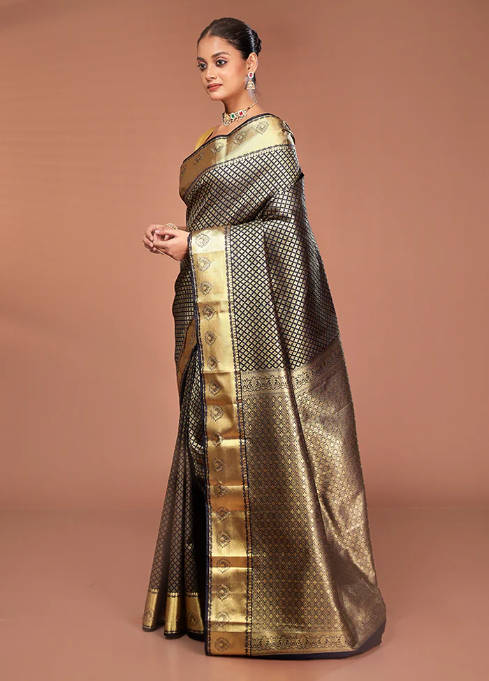 Black Kanjivaram Silk Saree With Blouse Piece - Image 4