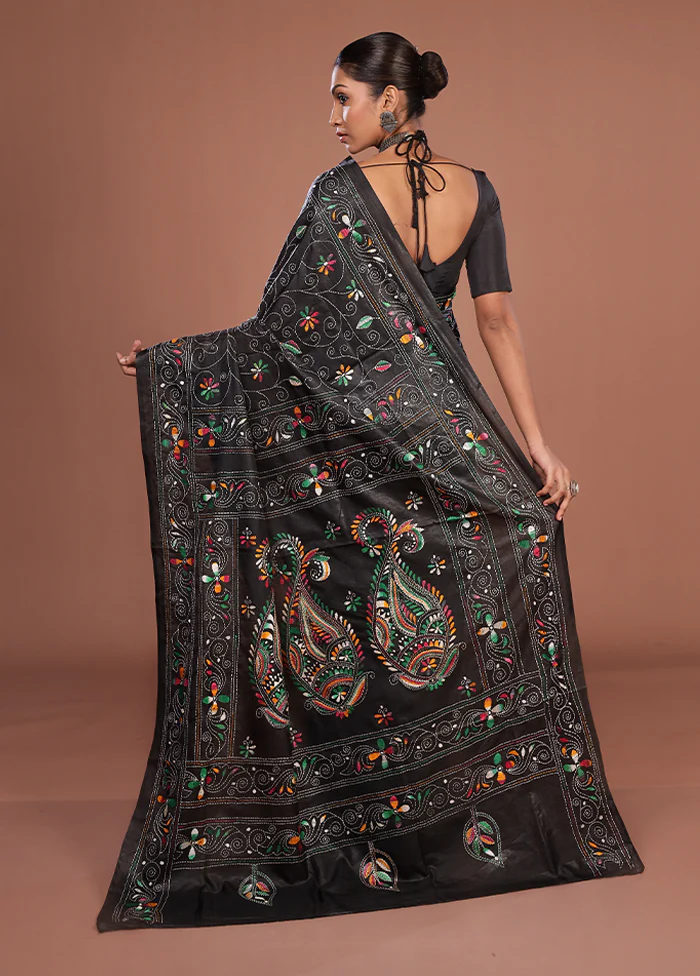 Black Kantha Stitch Silk Saree With Blouse Piece - Image 3