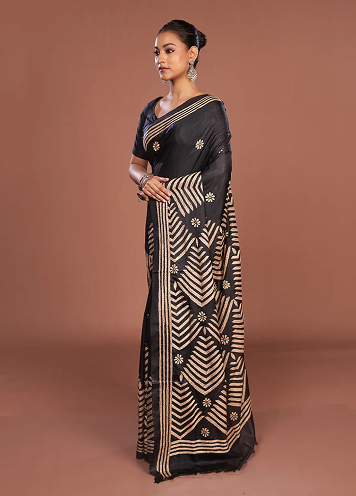 Black Kantha Stitch Silk Saree With Blouse Piece - Image 4
