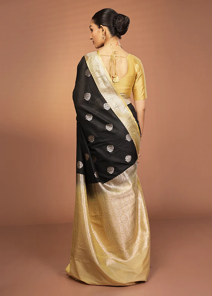 Black Katan Silk Saree With Blouse Piece - Image 3