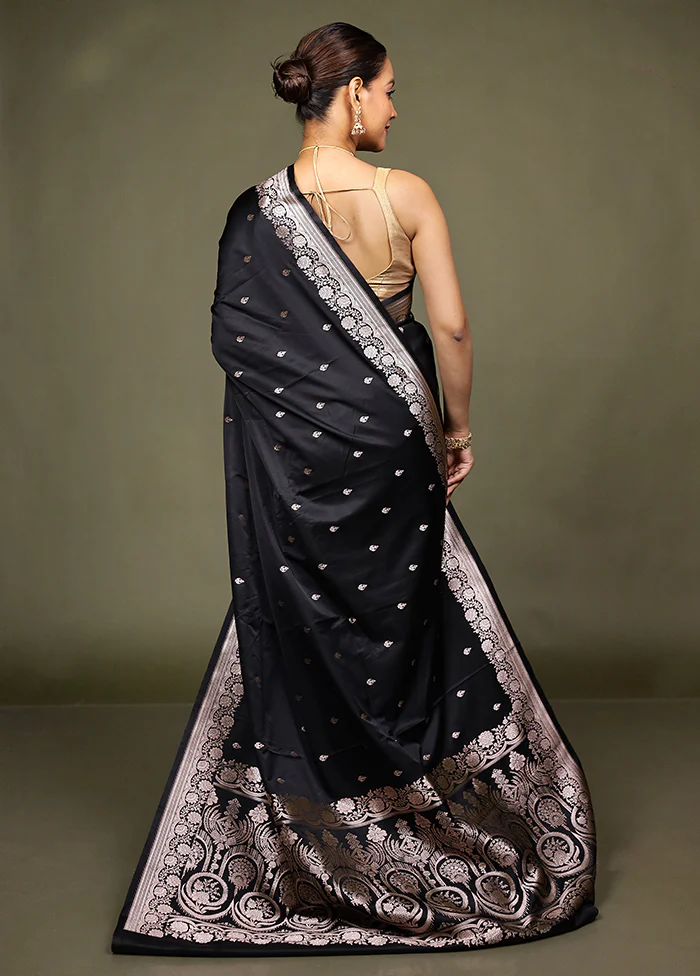 Black Katan Silk Saree With Blouse Piece - Image 3