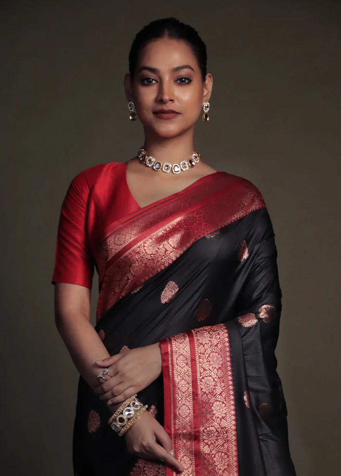 Black Katan Silk Saree With Blouse Piece - Image 2