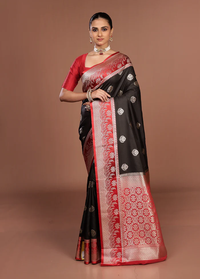 Black Katan Silk Saree With Blouse Piece - Image 2