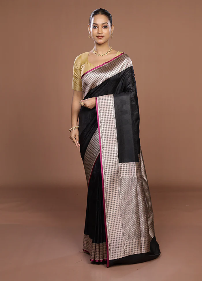 Black Katan Silk Saree With Blouse Piece - Image 2