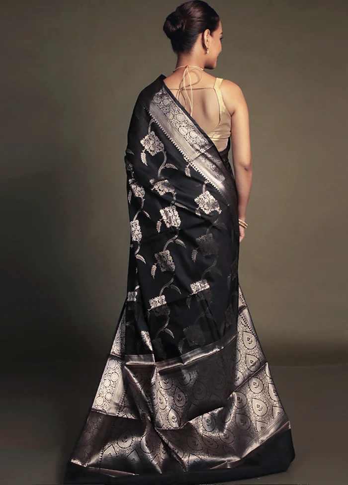 Black Kora Silk Saree With Blouse Piece - Image 3