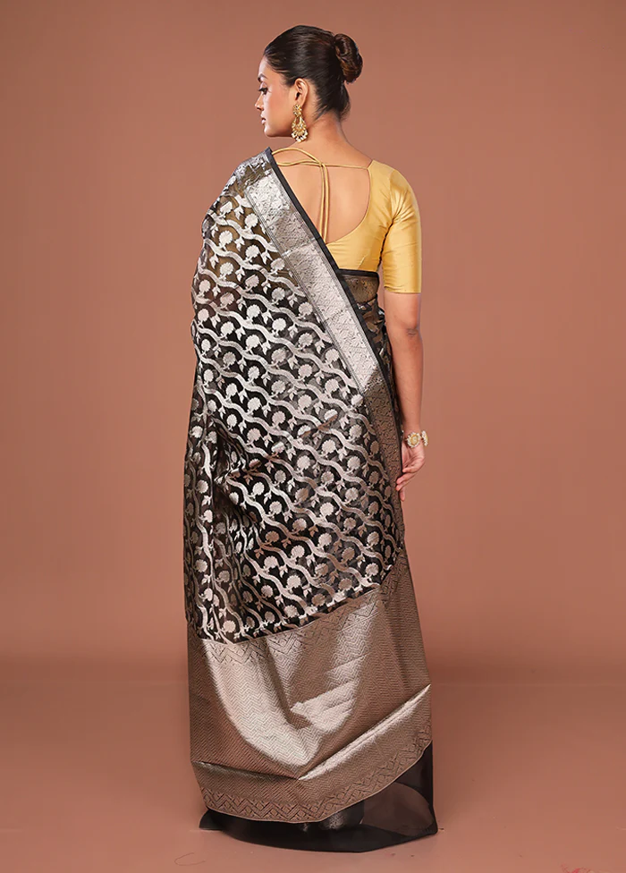 Black Kora Silk Saree With Blouse Piece - Image 3