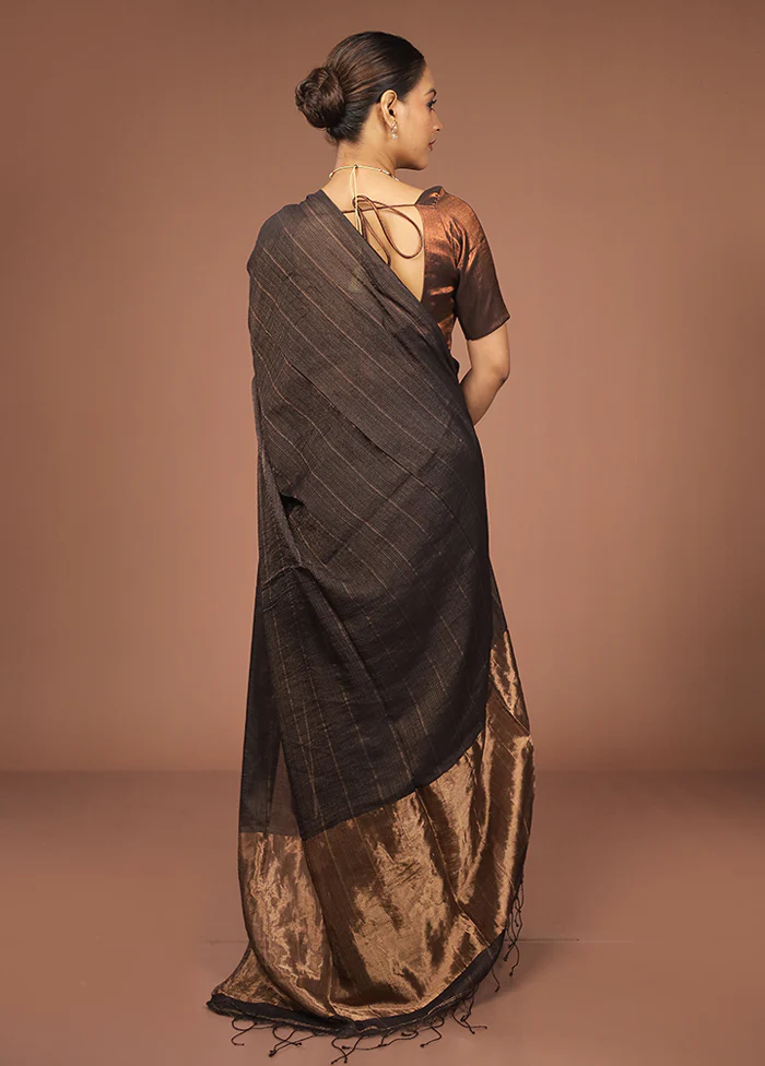 Black Matka Silk Saree With Blouse Piece - Image 3