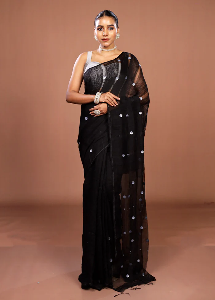 Black Matka Silk Saree With Blouse Piece - Image 2