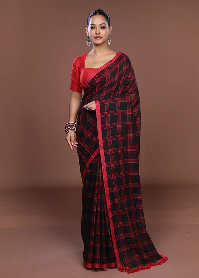 Black Matka Silk Saree With Blouse Piece - Image 2