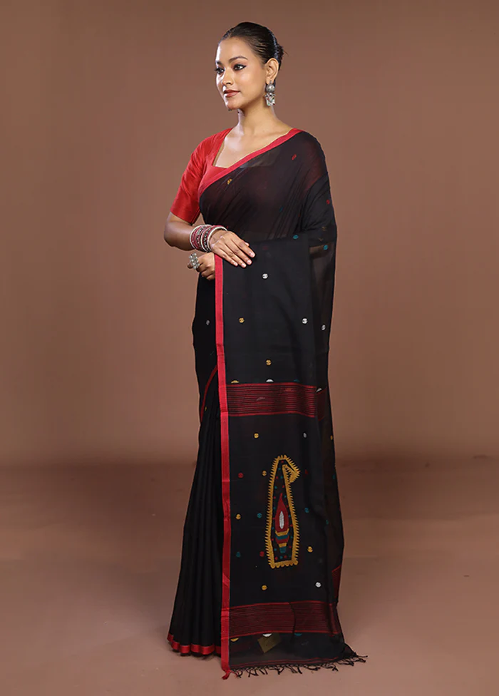 Black Matka Silk Saree With Blouse Piece - Image 4