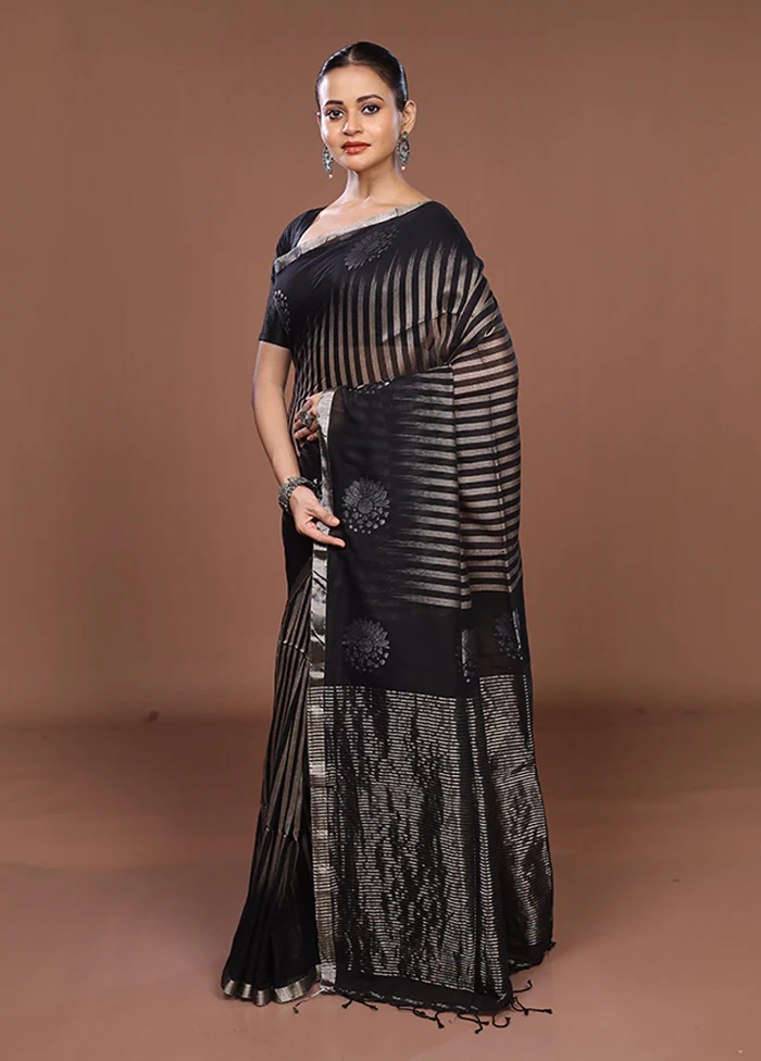 Black Matka Silk Saree With Blouse Piece - Image 4