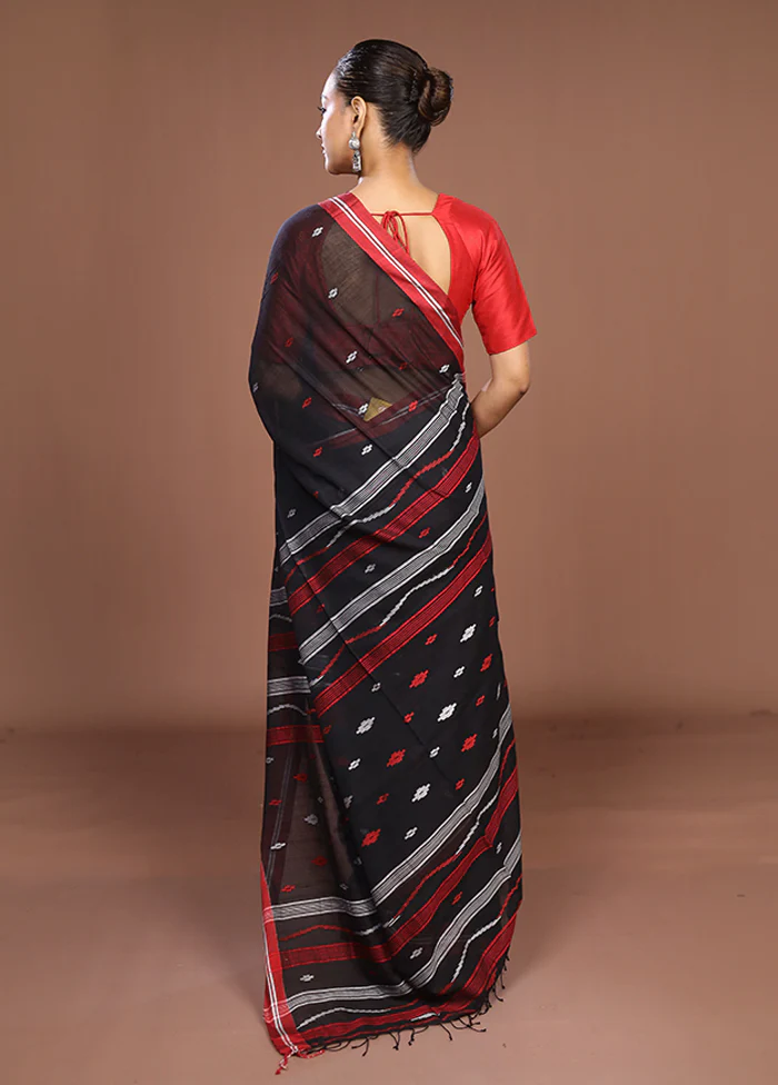 Black Matka Silk Saree With Blouse Piece - Image 3