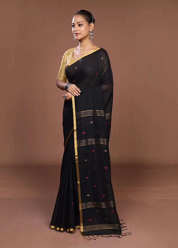 Black Matka Silk Saree With Blouse Piece - Image 4
