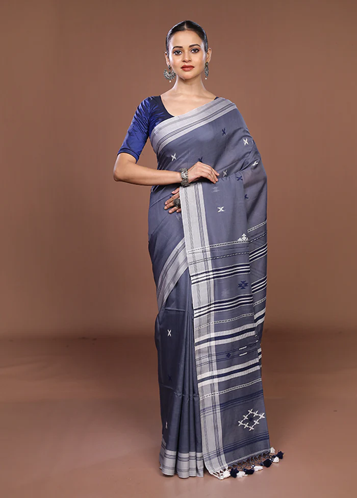 Blue Matka Silk Saree With Blouse Piece - Image 2