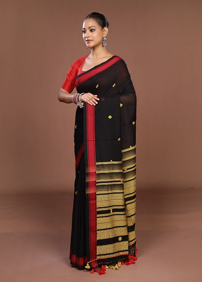 Black Matka Silk Saree With Blouse Piece - Image 4