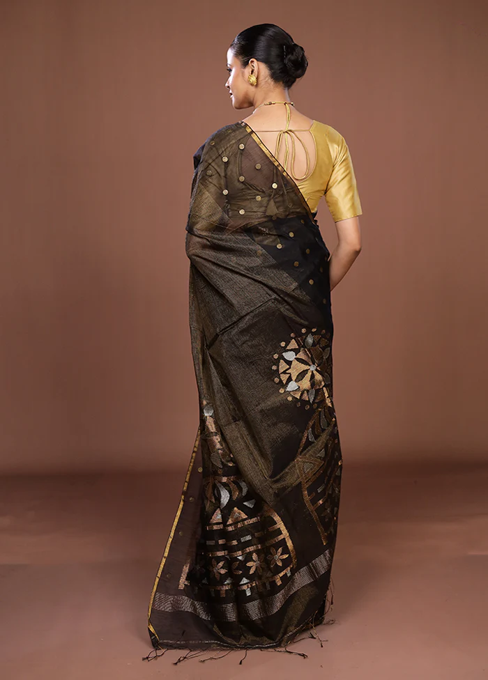 Black Matka Silk Saree With Blouse Piece - Image 3