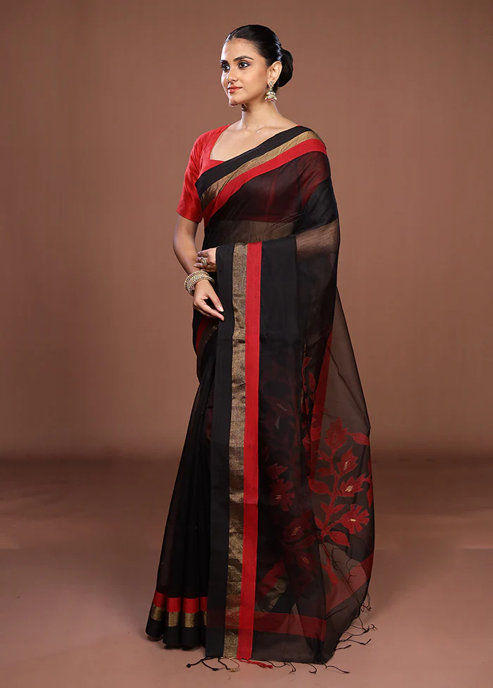 Black Matka Silk Saree With Blouse Piece - Image 4
