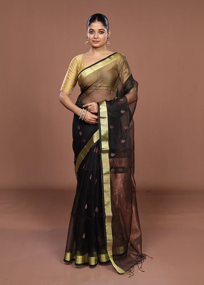 Black Matka Silk Saree With Blouse Piece - Image 2