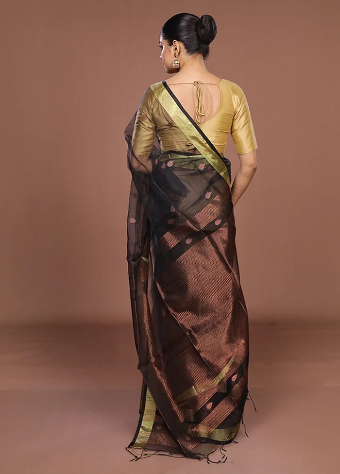 Black Matka Silk Saree With Blouse Piece - Image 3