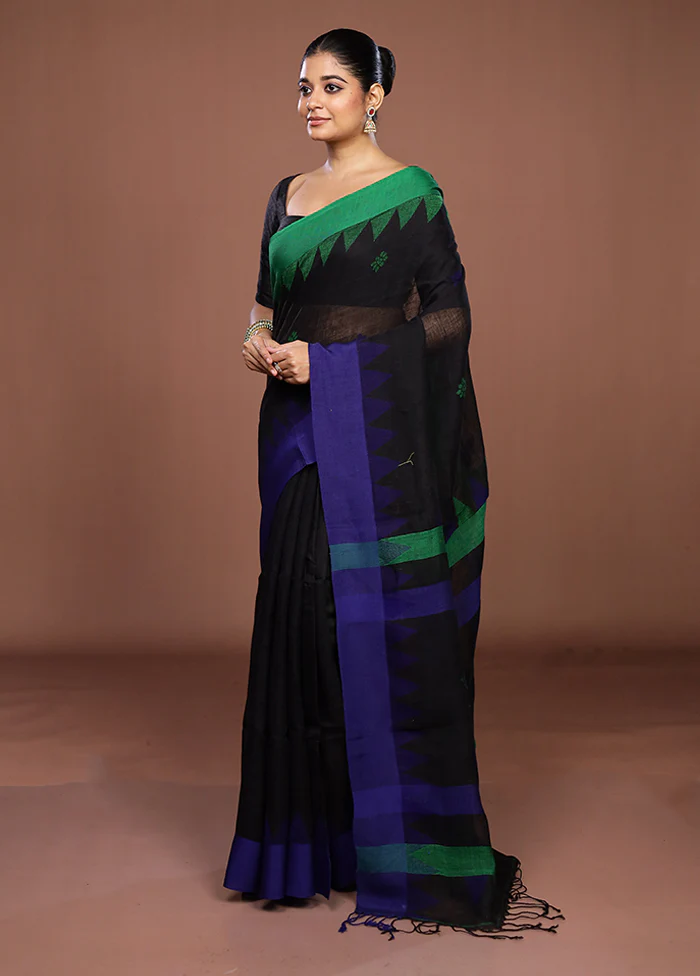 Black Matka Silk Saree With Blouse Piece - Image 4