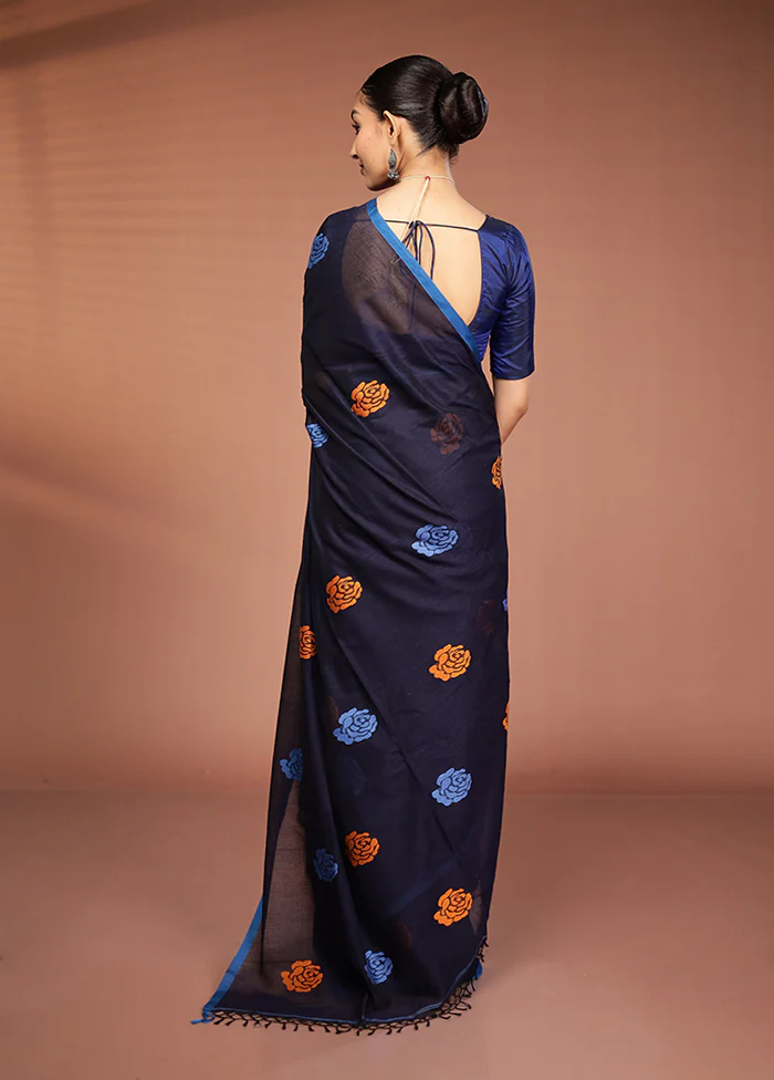 Black Matka Silk Saree With Blouse Piece - Image 3