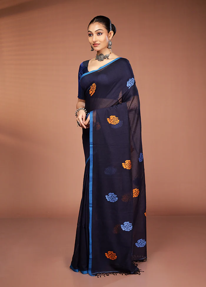 Black Matka Silk Saree With Blouse Piece - Image 4