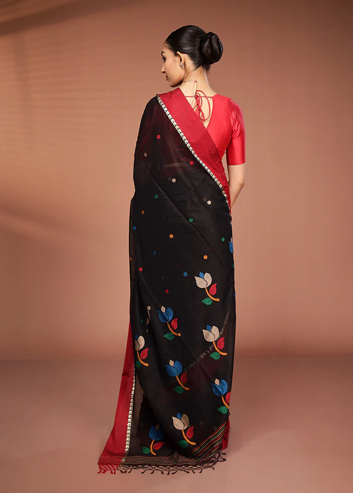 Black Matka Silk Saree With Blouse Piece - Image 3