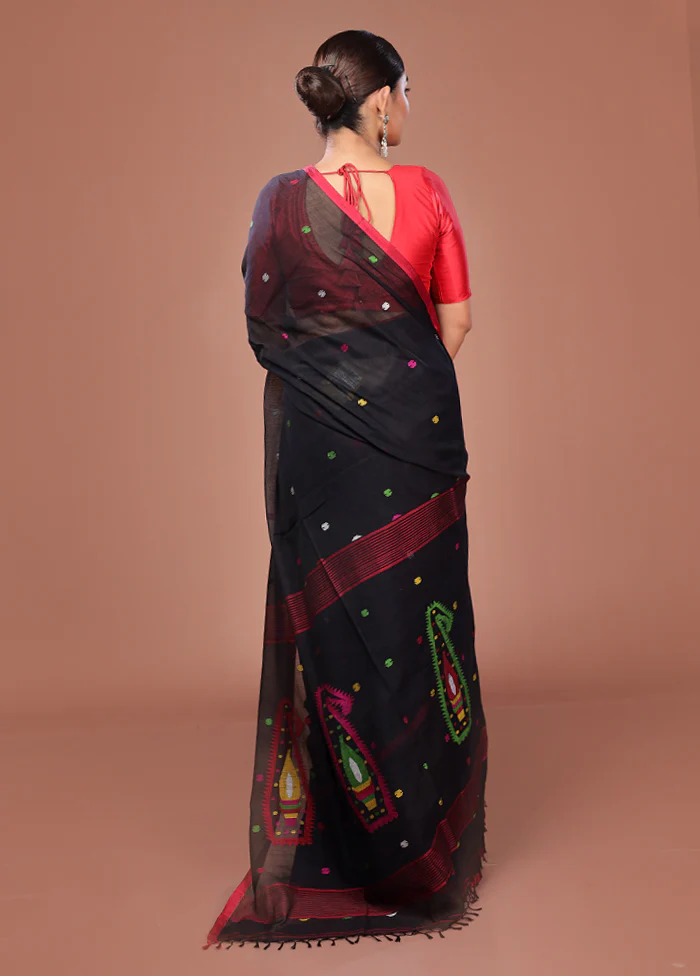 Black Matka Silk Saree With Blouse Piece - Image 3