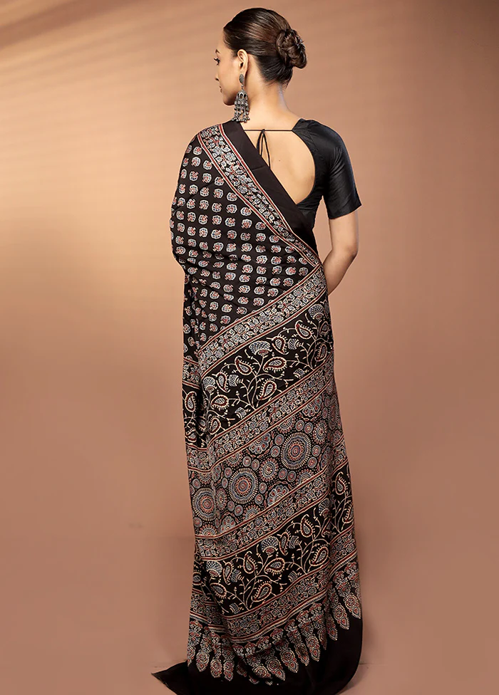 Black Printed Pure Silk Saree Without Blouse Piece - Image 3