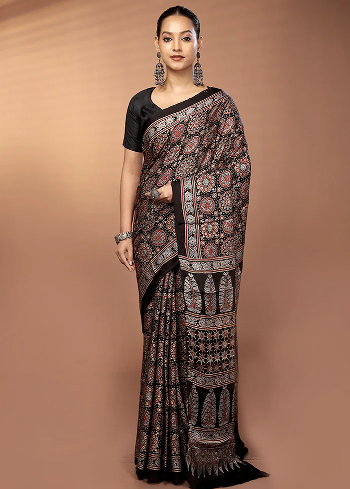 Black Printed Pure Silk Saree Without Blouse Piece - Image 2