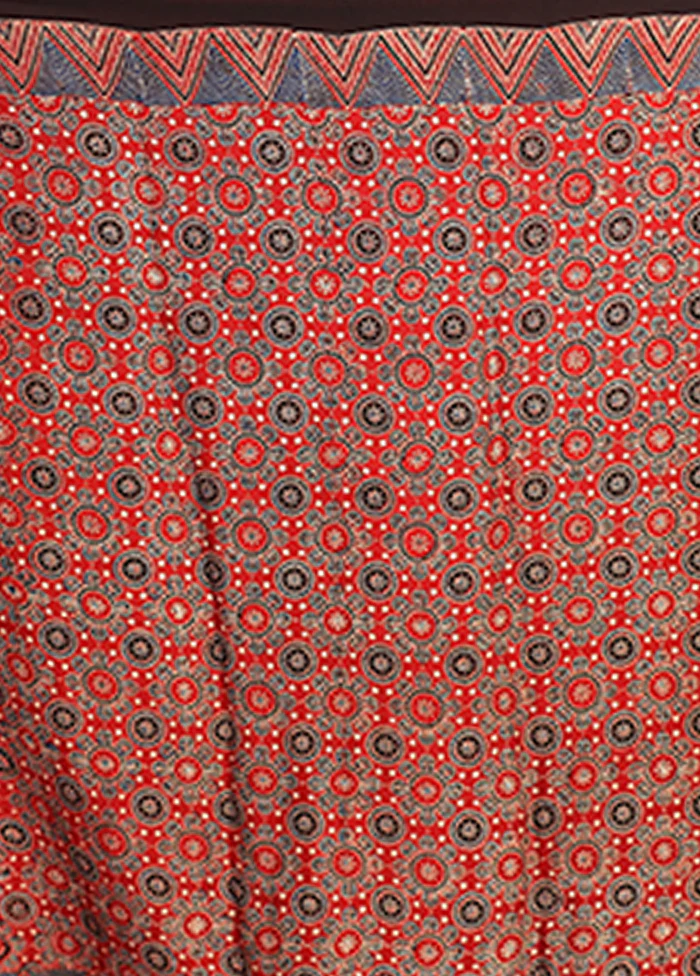 Red Printed Silk Saree Without Blouse Piece - Image 5