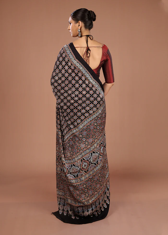 Black Printed Pure Silk Saree Without Blouse Piece - Image 3
